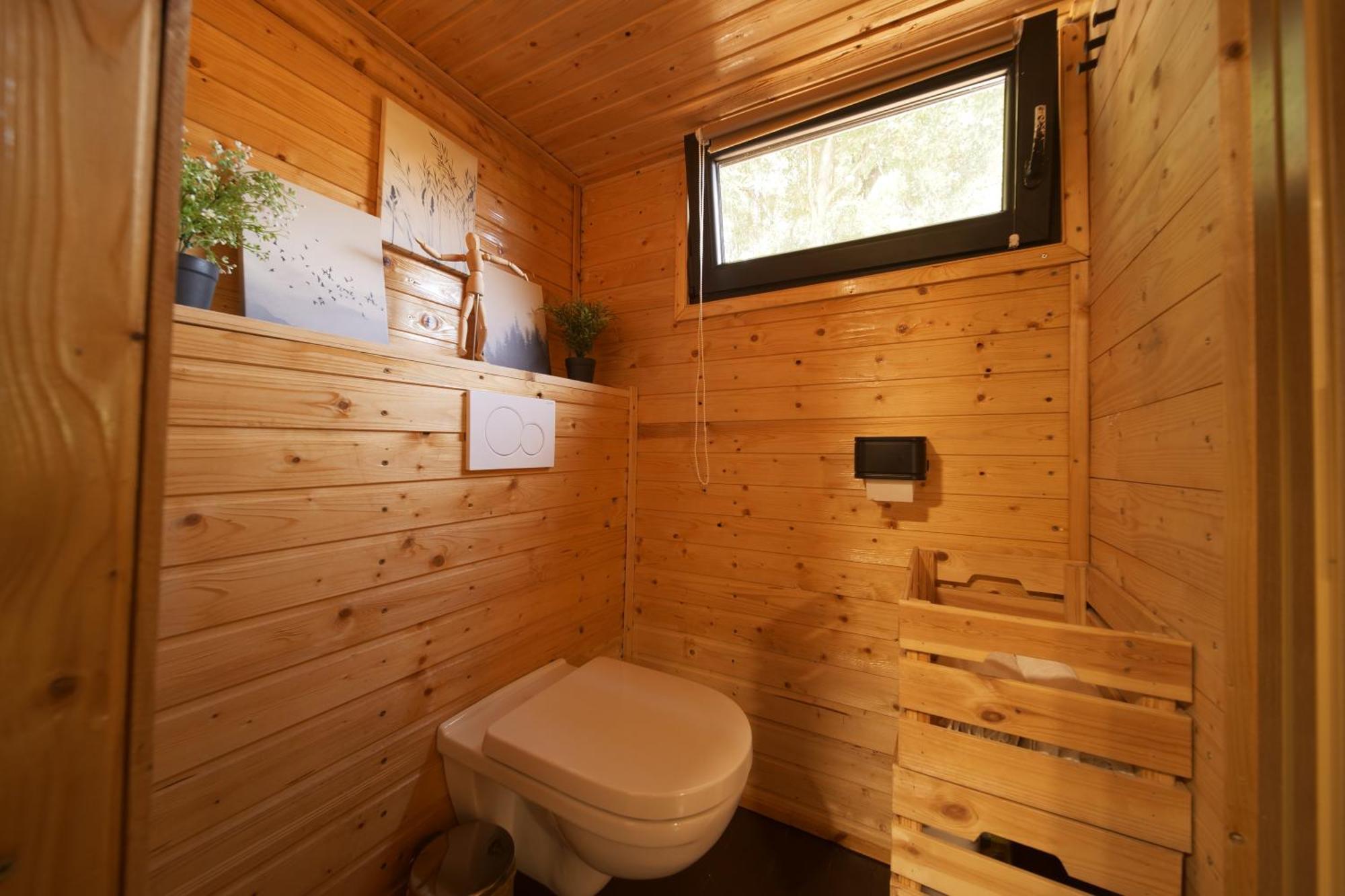 Secret Lake Prag Magic Place Relaxation& Wellness Rehenice Exteriér fotografie