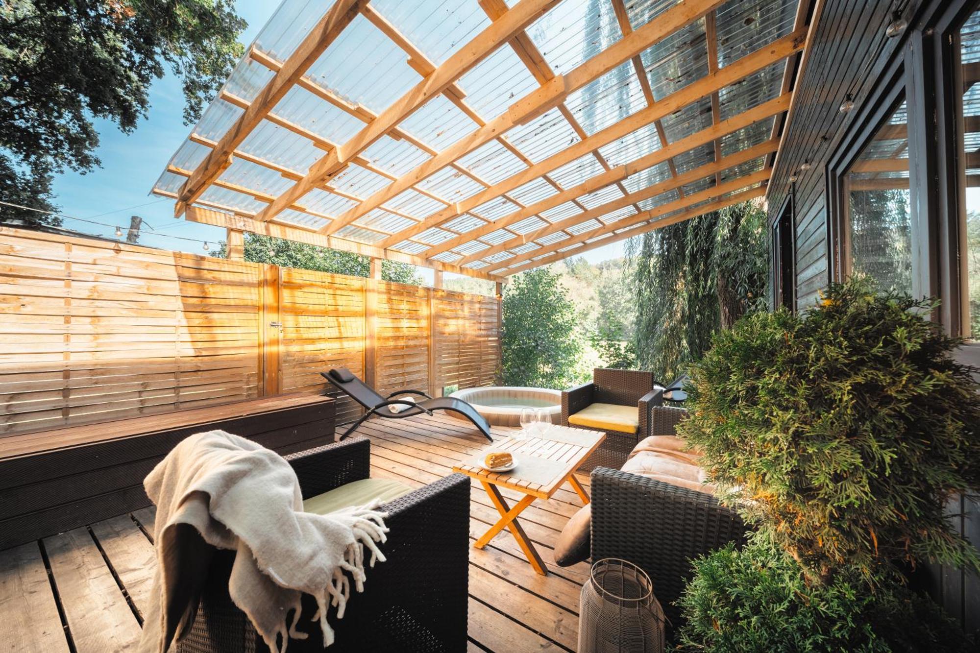 Secret Lake Prag Magic Place Relaxation& Wellness Rehenice Exteriér fotografie