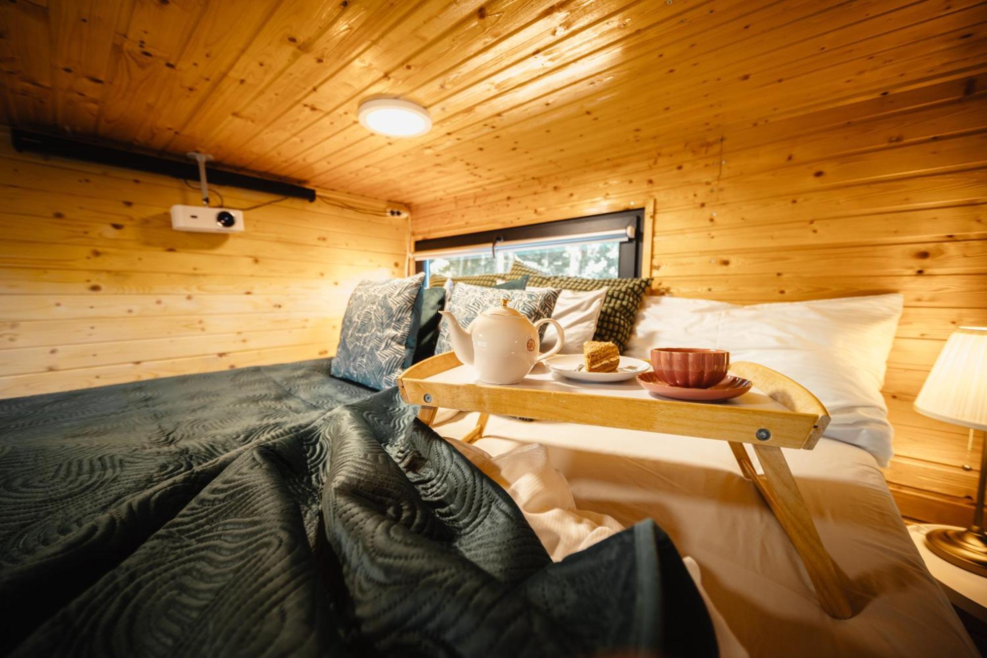 Secret Lake Prag Magic Place Relaxation& Wellness Rehenice Exteriér fotografie